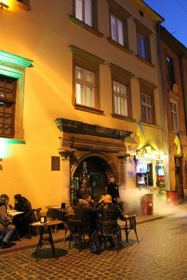 Apartment On Rynok Square Lemberg Exterior foto