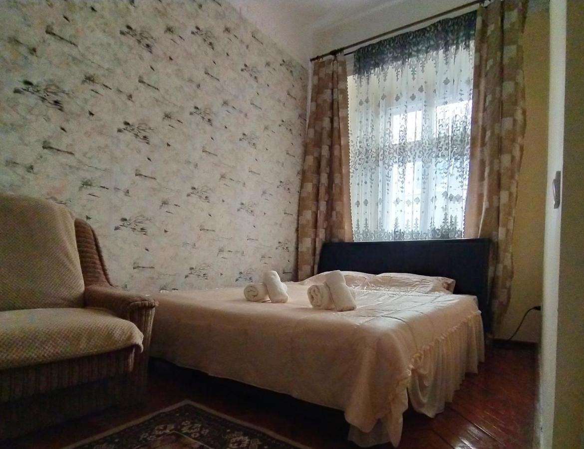 Apartment On Rynok Square Lemberg Exterior foto