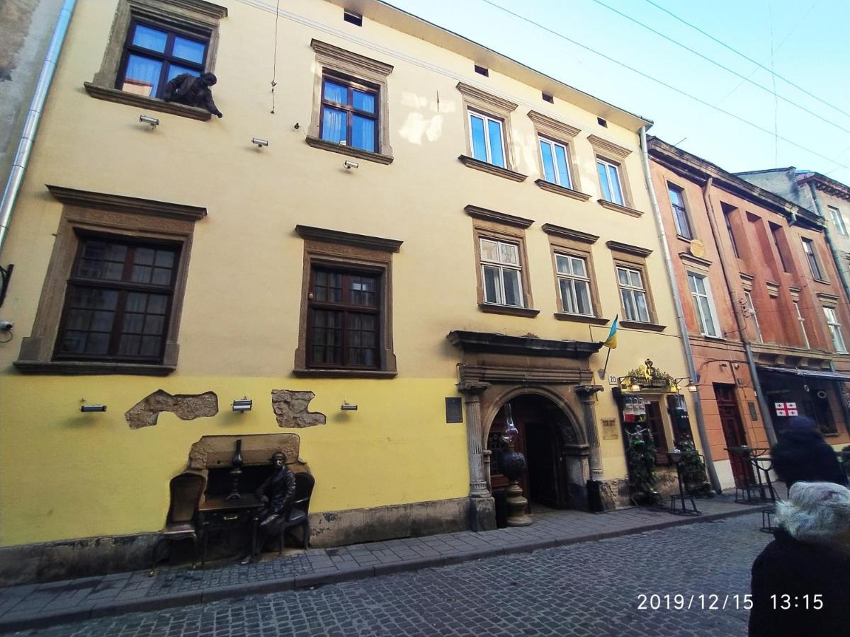 Apartment On Rynok Square Lemberg Exterior foto
